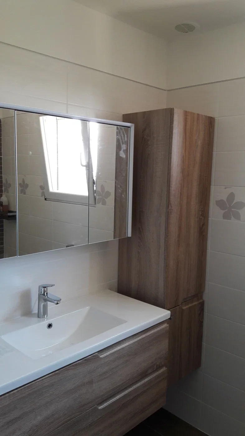 Lavabo dans une salle de bain